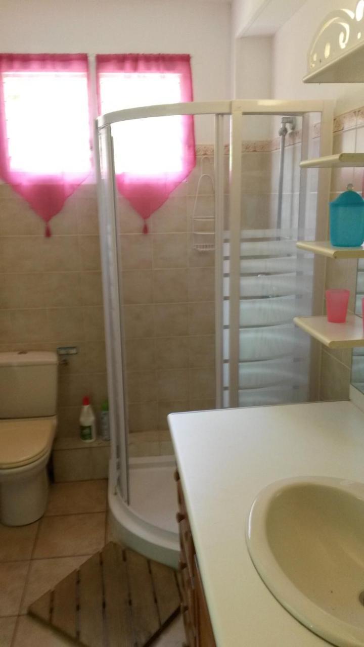 Kay Zanndoli Apartment La Trinite Bagian luar foto